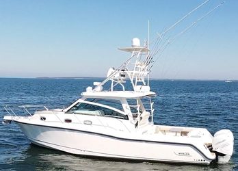 34' Boston Whaler 2014 Yacht For Sale